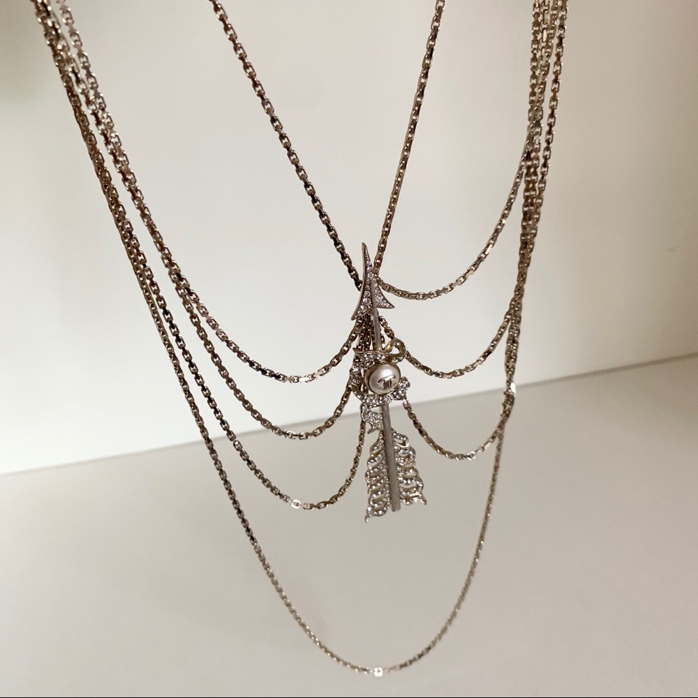 Chanel arrow long necklace - Picture 14 of 16